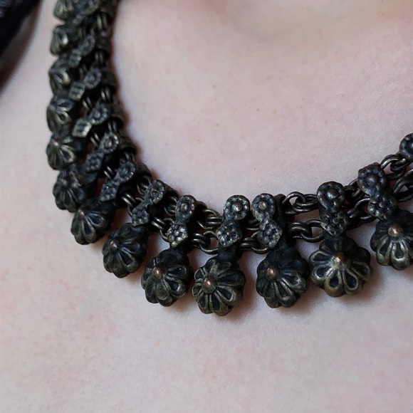 Jewelry - Dark Metal Copper Tone Boho Flower Necklace